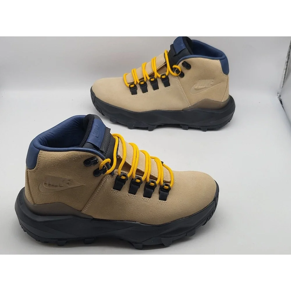 Nike Cygnal‎ Hiking Boots Mens 7 Desert Ore Waterproof FV4332-201